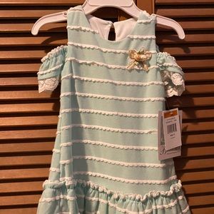 Girls dress